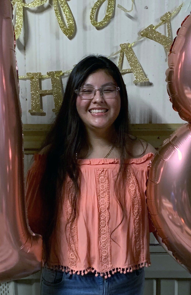 Araceli Amador Wins $3000 Scholarship