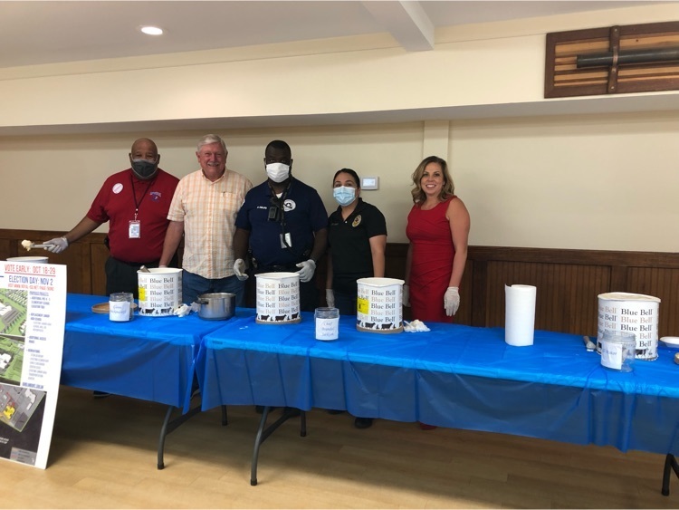 Happening now! Come one come all! Join the Royal Education Foundation at their annual ice cream social. Music, silent auction, celebrity scoopers, and more!