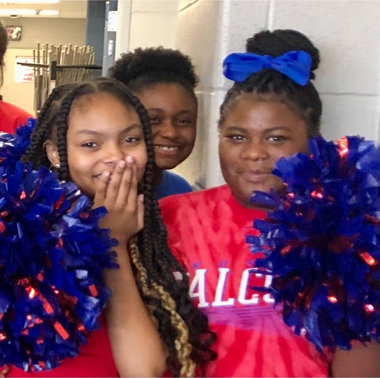 The RJHS and STEM cheerleaders participated in the RES  Meet the Teacher pep rally AND then, went on to act as ambassadors at the STEM’s Meet the Teacher. Thanks for spending your evening helping others! 