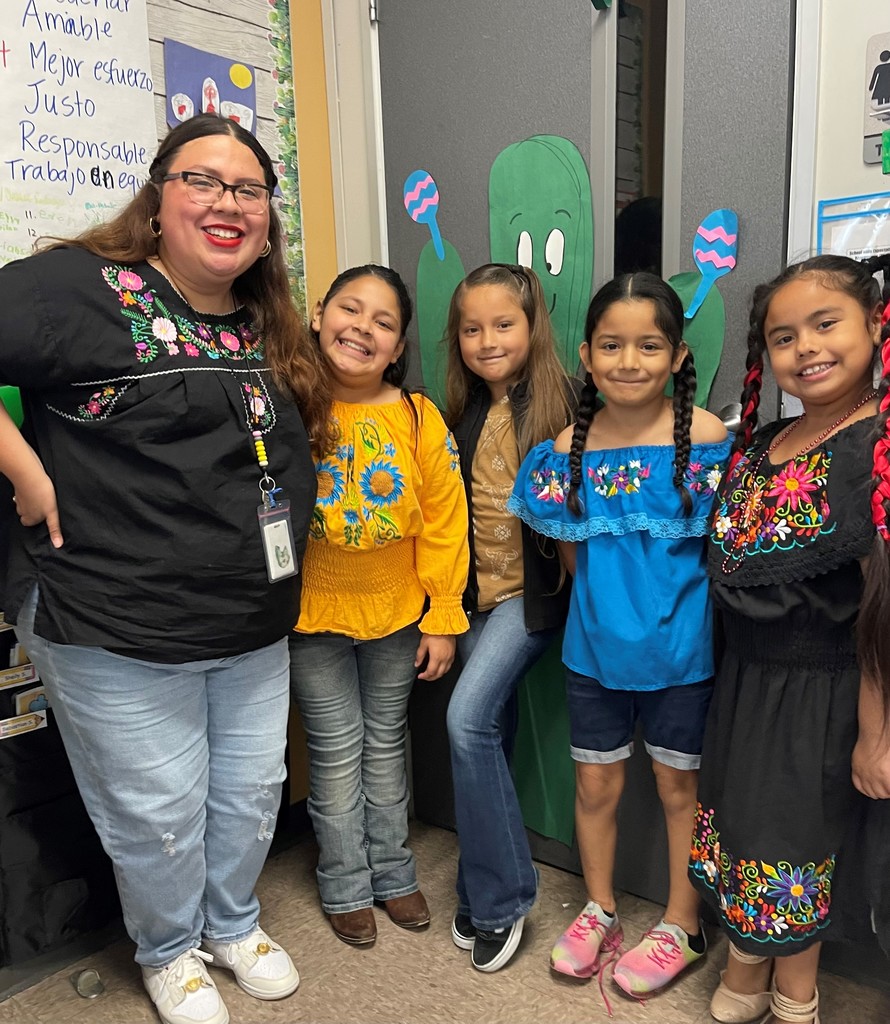 RES students in Ms. Torres' class celebrated Cinco de Mayo by wearing traditional Mexican attire.  Fun fact; Ms. Torres is a 2014 graduate of Royal! Thanks to Ms. Torres for returning to her roots to preserve the Falcon legacy by "investing in our tomorrow". #WeAreRoyal