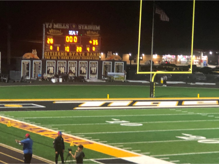 Final: 35-28 #WeAreRoyal