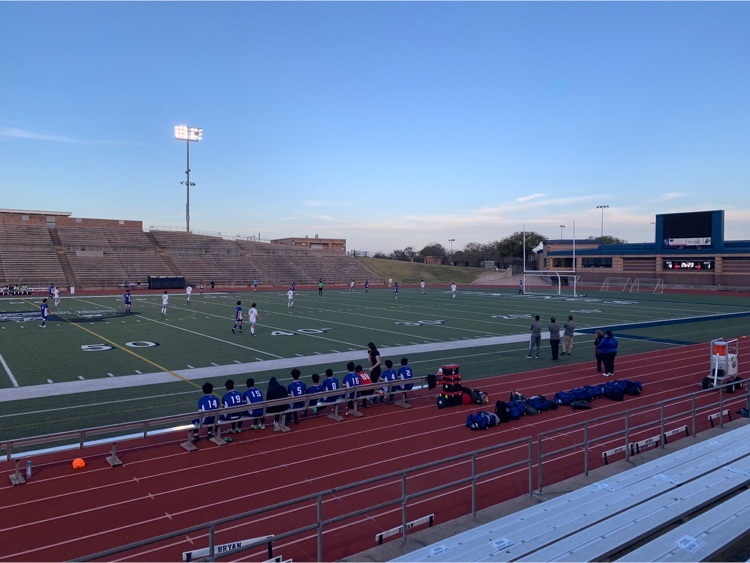 🚨5-2 Win! Area Round soccer champions! Way to go Falcons!! #FalconPride @HoustonChronHS 